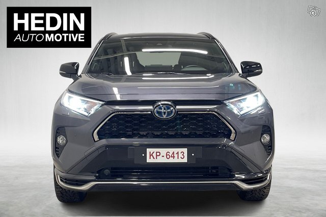Toyota RAV4 Plug-in 4