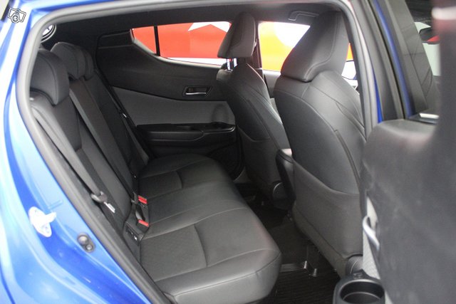 Toyota C-HR 22