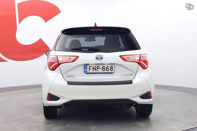 Toyota Yaris 4