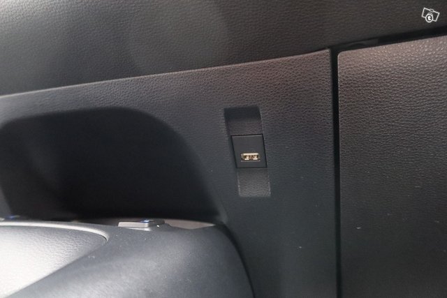 Toyota Corolla 23