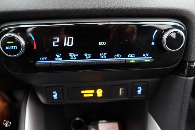 Toyota Yaris 18