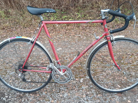 Crescent Världsmästarcykeln 28, Kilpapyörät, Polkupyörät ja pyöräily, Ikaalinen, Tori.fi Crescent Världsmästarcykeln 28, Kilpapyörät, Polkupyörät ja pyöräily, Ikaalinen, Tori.fi
