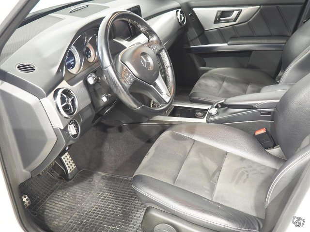 Mercedes-Benz GLK 7