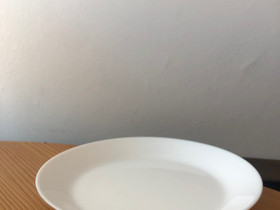 Astioita, Ruokailuastiat ja aterimet, Keittiötarvikkeet ja astiat, Tampere, Tori.fi Astioita, Ruokailuastiat ja aterimet, Keittiötarvikkeet ja astiat, Tampere, Tori.fi