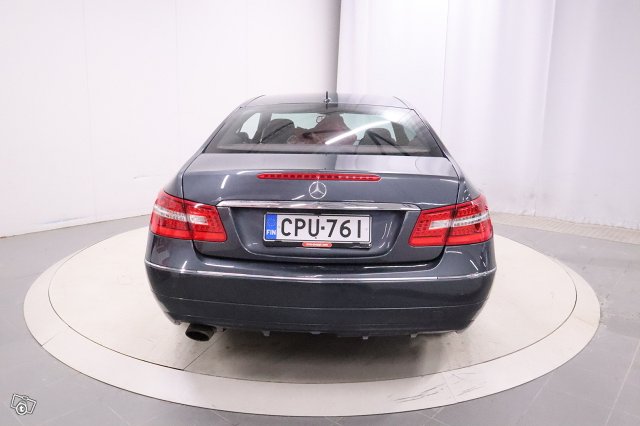 Mercedes-Benz E 6