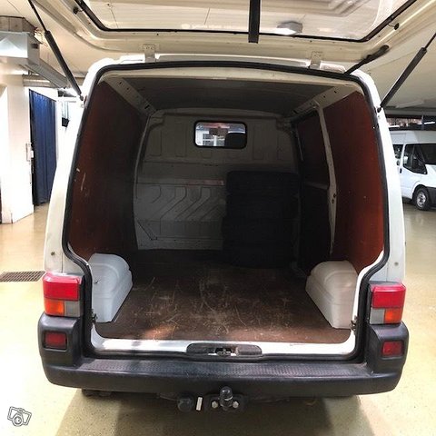 Volkswagen TRANSPORTER 4