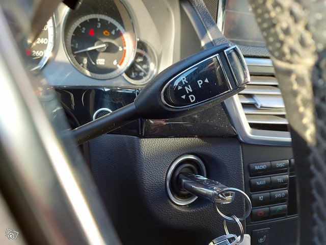Mercedes-Benz E 18
