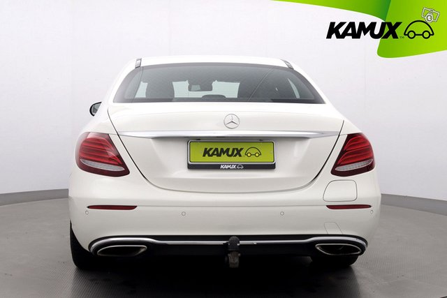 Mercedes-Benz E 5