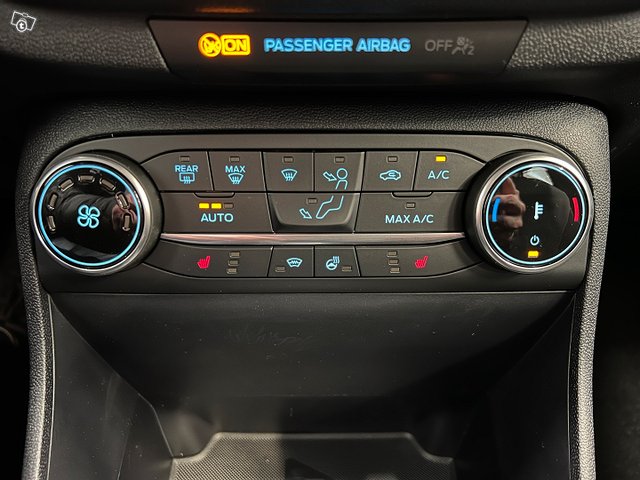 Ford Fiesta 13