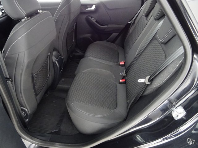 Ford Puma 13