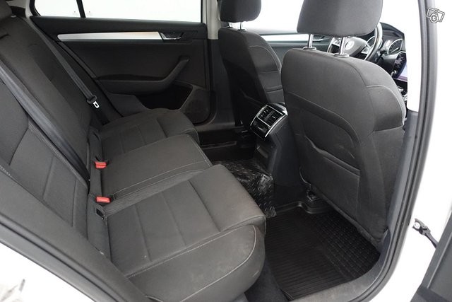 Skoda Superb 10