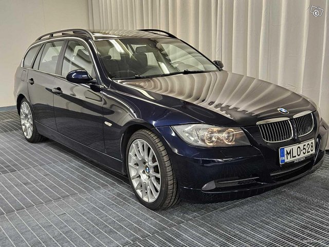 BMW 325