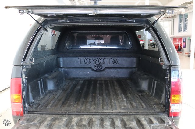 Toyota Hilux 13