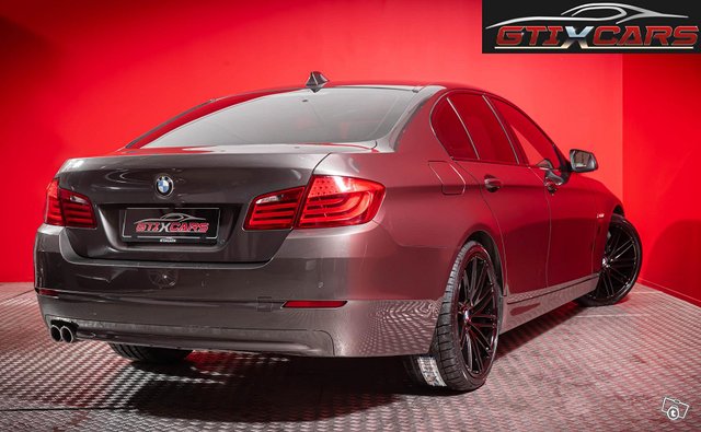 BMW 525 6