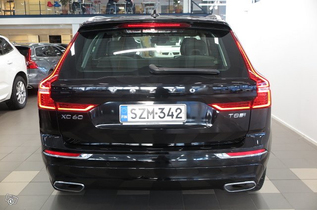 VOLVO XC60 5