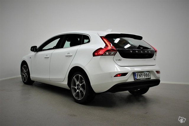 Volvo V40 2