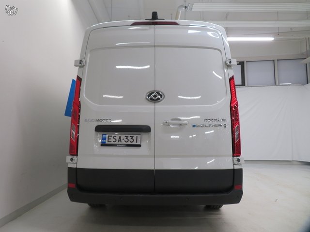 Maxus E-Deliver 9 6