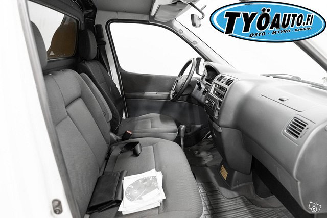 Toyota Hiace 14