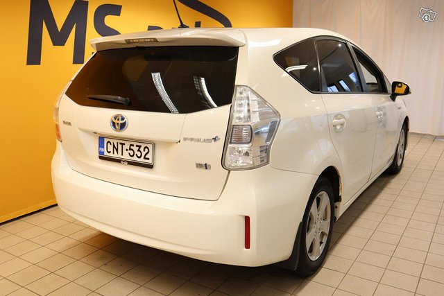 Toyota Prius+ 5