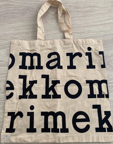 Marimekko kangaskassi, Laukut j...