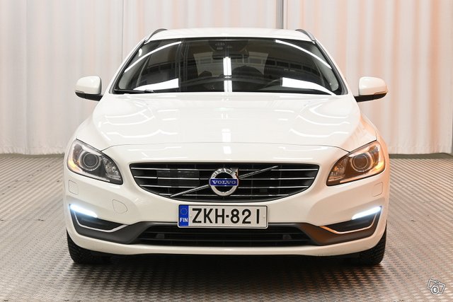 Volvo V60 2