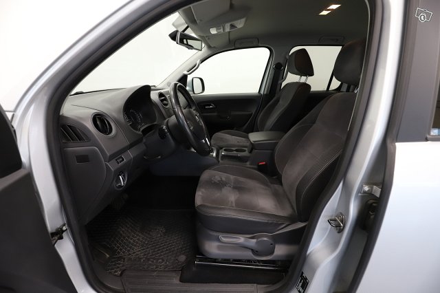 Volkswagen Amarok 11