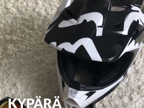 Fox kypärä, kokoa L, Pyörätarvikkeet ja kypärät, Polkupyörät ja pyöräily, Kokkola, Tori.fi Fox kypärä, kokoa L, Pyörätarvikkeet ja kypärät, Polkupyörät ja pyöräily, Kokkola, Tori.fi