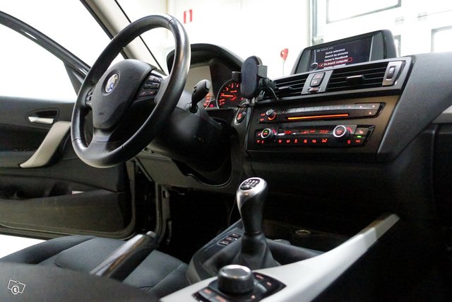 BMW 114 17