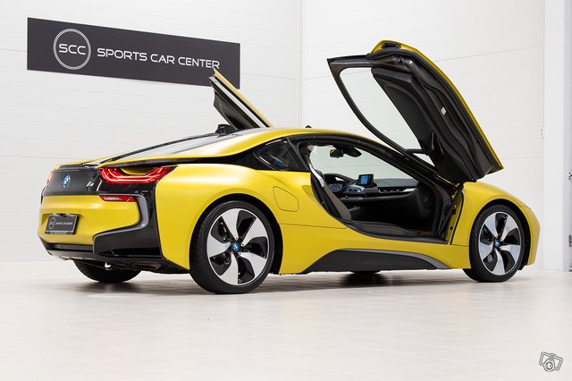 BMW I8 16