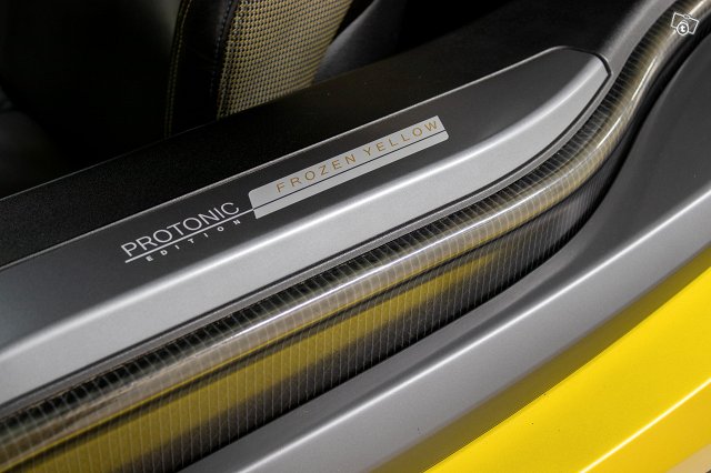 BMW I8 20