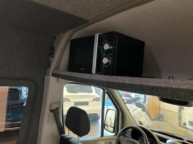 Mercedes-Benz Sprinter 16
