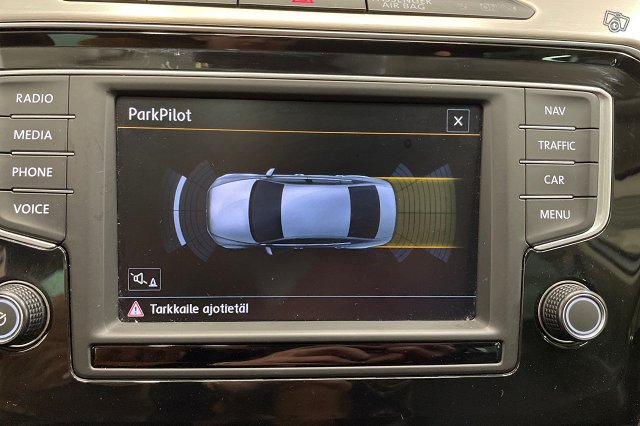 VOLKSWAGEN PASSAT 21