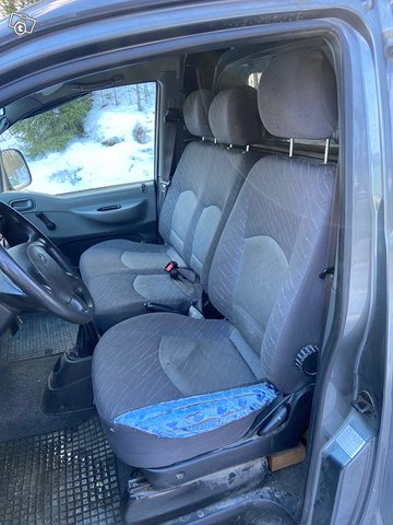Hyundai H-1 11