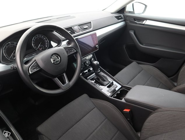 Skoda Superb 7