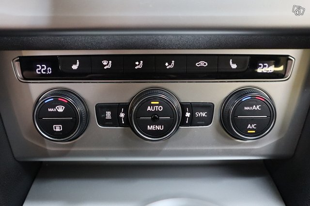 Volkswagen PASSAT 23