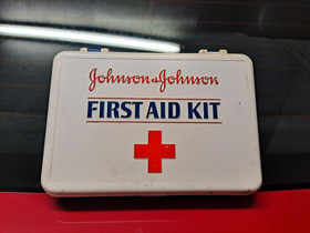 First Aid Kit retro, Lisävarusteet ja autotarvikkeet, Auton varaosat ja tarvikkeet, Kajaani, Tori.fi First Aid Kit retro, Lisävarusteet ja autotarvikkeet, Auton varaosat ja tarvikkeet, Kajaani, Tori.fi