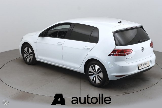 Volkswagen Golf 9