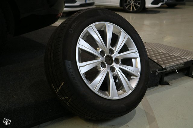 Peugeot 308 24