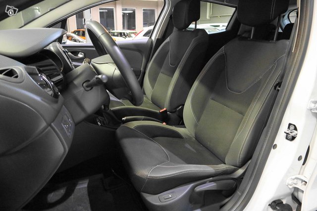 Renault Clio 12