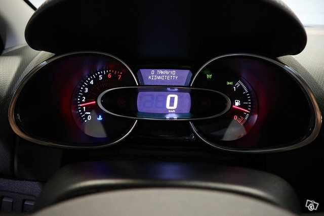 Renault Clio 16