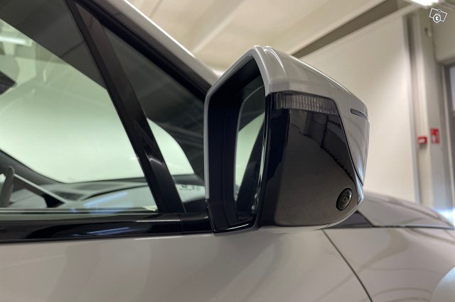 BMW IX 15