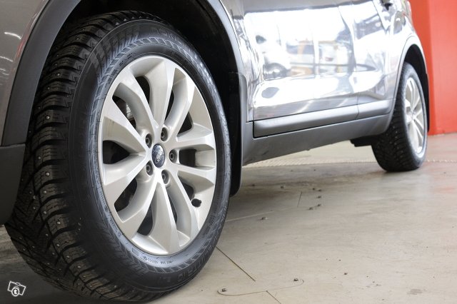 Ford Kuga 11