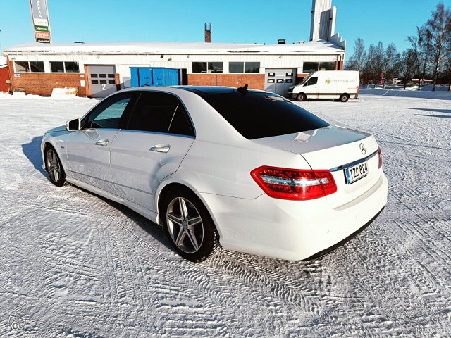 Mercedes-Benz E 6