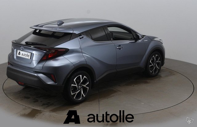 Toyota C-HR 7
