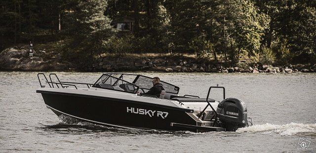 Husky R7 5