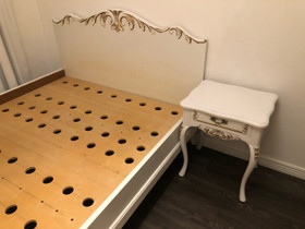 Rokokoo sänky 120x200cm, Antiikki ja taide, Sisustus ja huonekalut, Mustasaari, Tori.fi Rokokoo sänky 120x200cm, Antiikki ja taide, Sisustus ja huonekalut, Mustasaari, Tori.fi