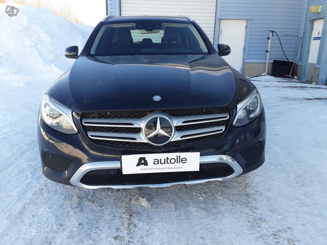 Mercedes-Benz GLC 2