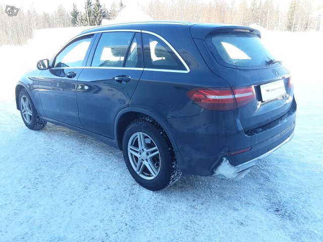 Mercedes-Benz GLC 9