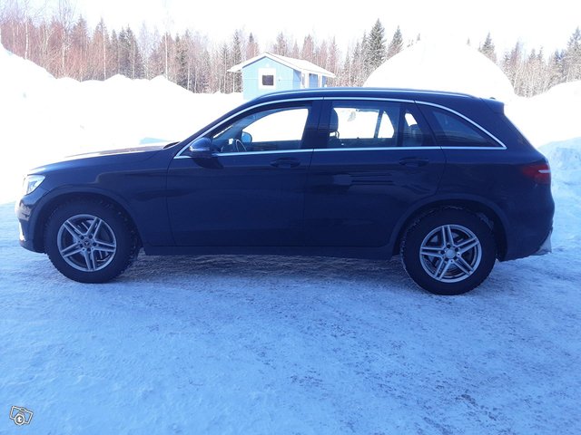 Mercedes-Benz GLC 10