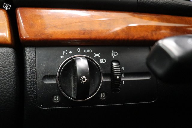 Mercedes-Benz E 23